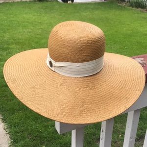 Goorin Bros. Wide brim straw hat